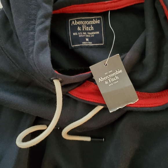 Abercrombie track suit - Picture 3 of 4